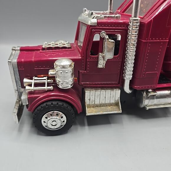 Vintage Kenner 1985 M.A.S.K. Rhino Matt Trakker / Bruce Sato Working - Picture 4 of 16